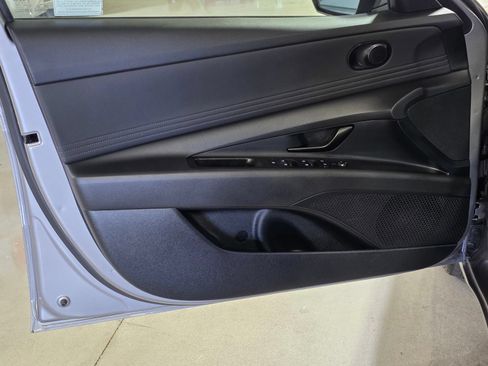 Certified 2025 Hyundai Elantra Sport FWD image 20
