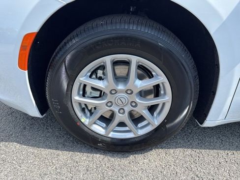 New 2026 Chrysler Voyager LX image 9