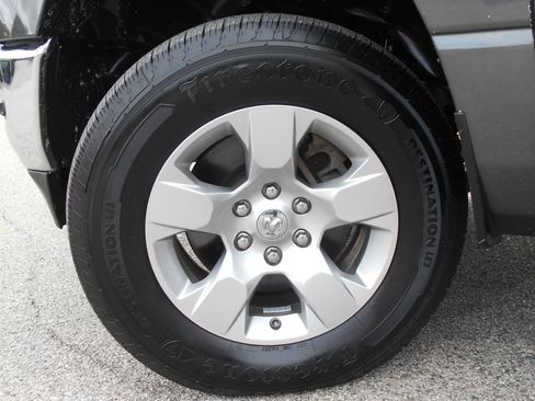 Certified 2019 RAM 1500 Big Horn image 10