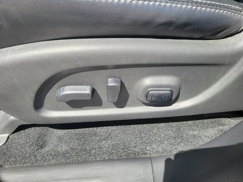 Used 2017 Nissan Pathfinder SL w/ Cargo Package FWD image 23