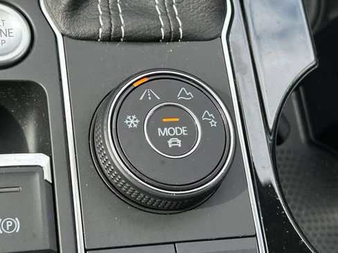 Certified 2023 Volkswagen Atlas SE AWD/4WD image 57