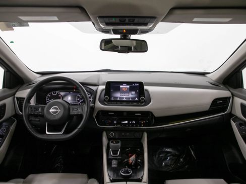 Used 2023 Nissan Rogue SL AWD/4WD image 13