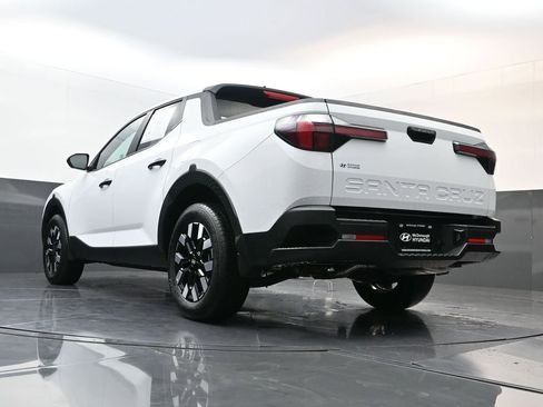 Certified 2025 Hyundai Santa Cruz SE image 25