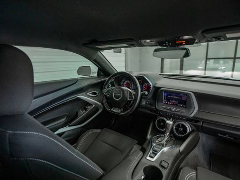 Used 2023 Chevrolet Camaro LT RWD image 17