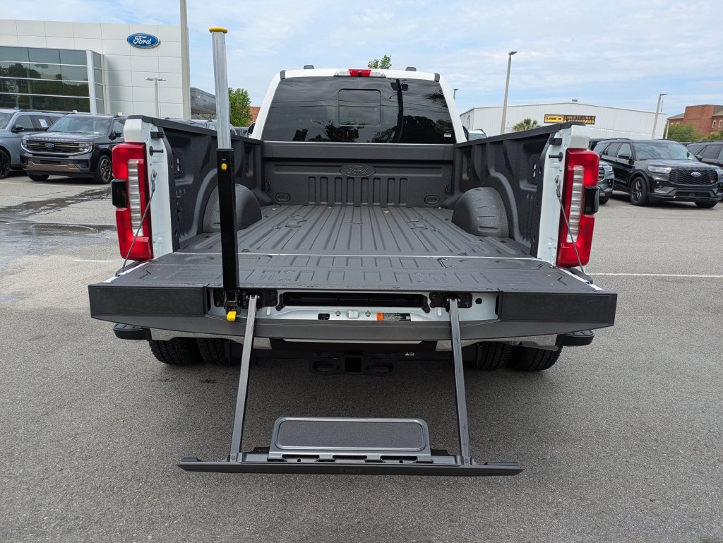 New 2026 Ford F350 Lariat w/ Lariat Ultimate Package AWD/4WD image 12