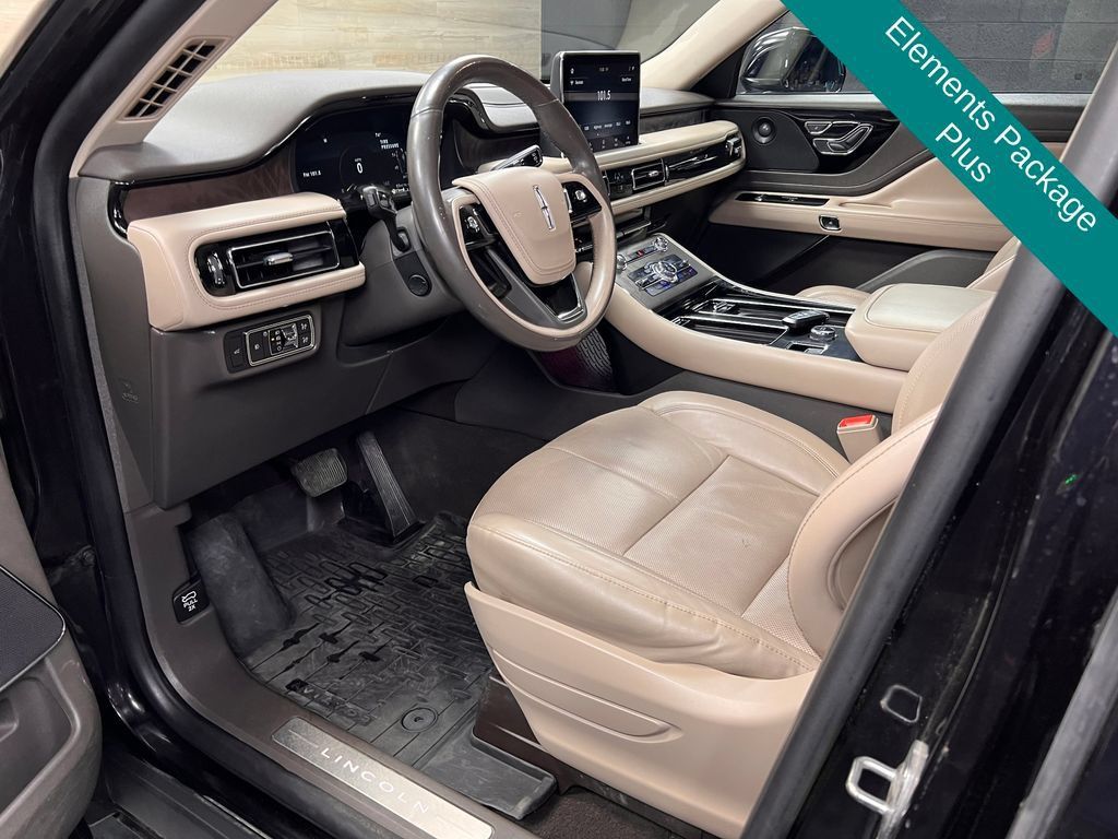 Used 2020 Lincoln Aviator Reserve w/ Equipment Group 201A AWD/4WD image 4