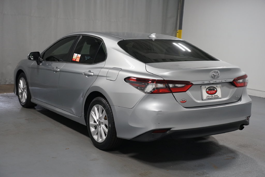 Used 2021 Toyota Camry LE FWD image 6