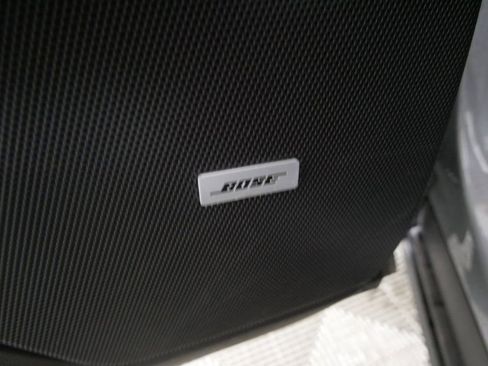 Used 2024 Cadillac XT6 Sport image 15