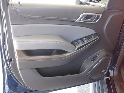 Used 2018 GMC Yukon Denali w/ Denali Ultimate Package image 10