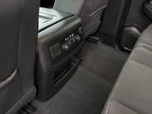 Used 2019 GMC Yukon SLE w/ SLE Value Package image 31