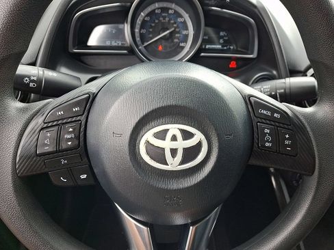 Used 2017 Toyota Yaris iA FWD image 22