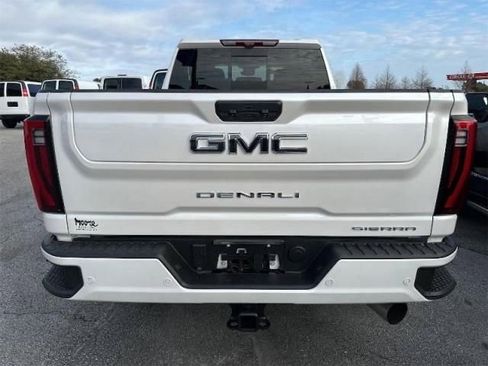 Used 2024 GMC Sierra 3500 Denali Ultimate image 6