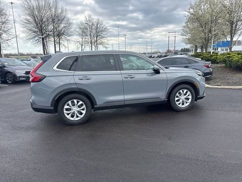 Used 2025 Honda CR-V LX image 12