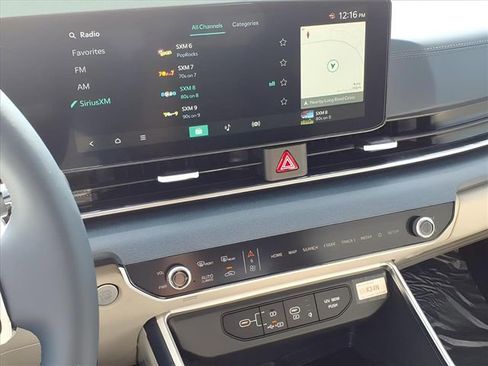 New 2026 Kia Carnival EX FWD image 8