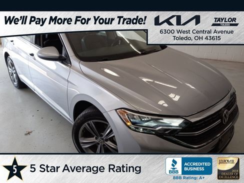 Used 2024 Volkswagen Jetta SE FWD image 1