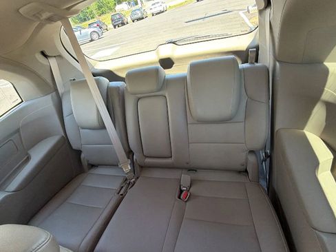 Used 2015 Honda Odyssey Touring Elite image 42