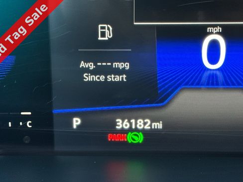 Certified 2022 Volkswagen Tiguan SE w/ Panoramic Sunroof Package image 26