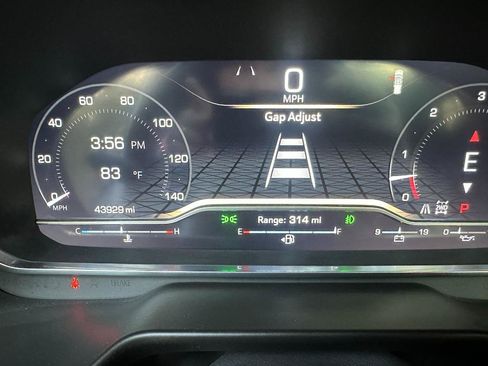 Used 2023 GMC Yukon XL AT4 image 48