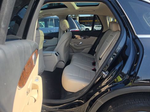 Used 2017 Mercedes-Benz GLC 300 w/ Premium 1 Package image 16
