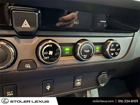 Used 2017 Toyota Tacoma SR5 image 31