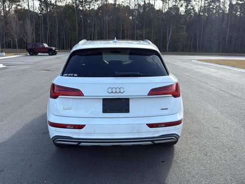 Used 2021 Audi Q5 Premium Plus w/ Premium Plus Package image 6