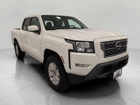 Used 2022 Nissan Frontier SV AWD/4WD image 1