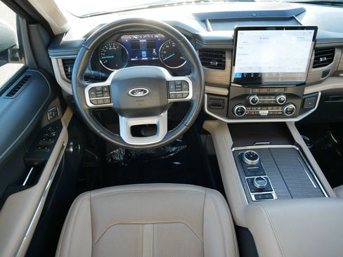 Certified 2024 Ford Expedition Limited image 18