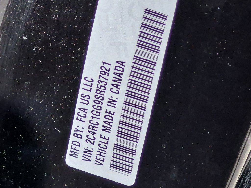 Used 2025 Chrysler Pacifica Limited FWD image 8