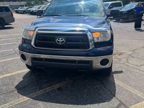 Used 2013 Toyota Tundra 4x4 Double Cab w/ Tow Pkg image 10