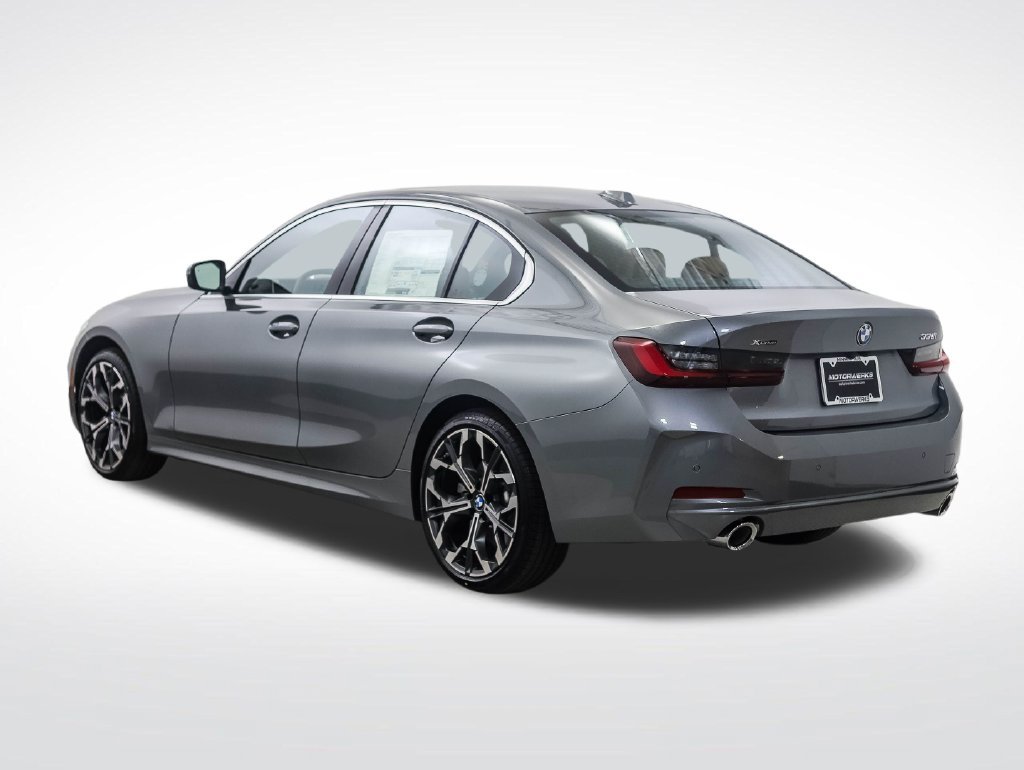 Used 2026 BMW 330i xDrive Sedan w/ Convenience Package AWD/4WD image 4