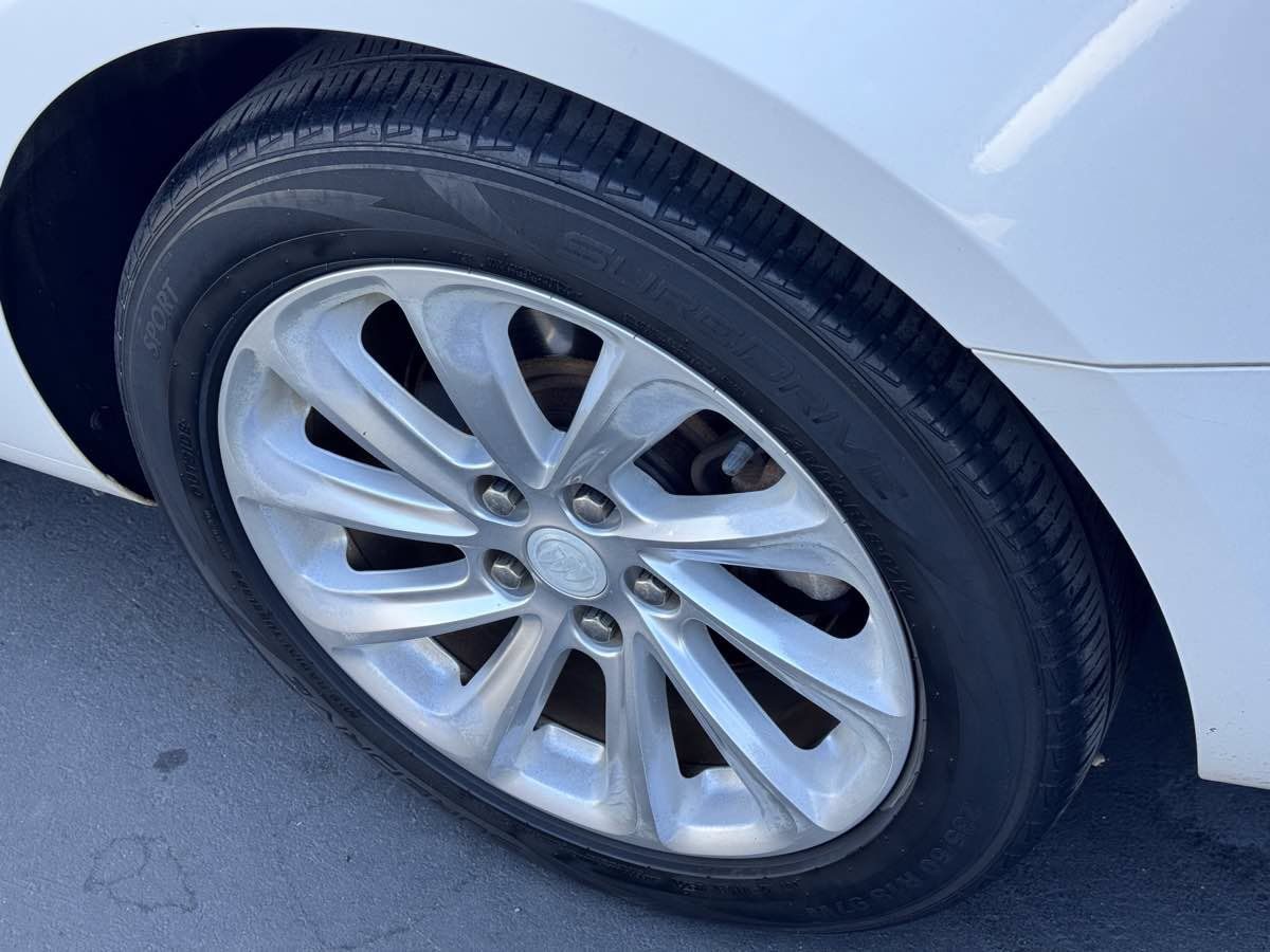 Used 2015 Buick LaCrosse Leather FWD image 22