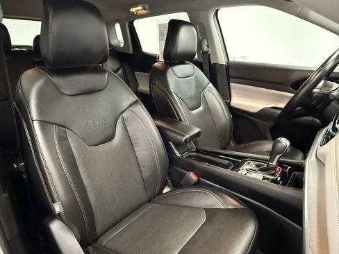 Used 2022 Jeep Compass Limited image 16