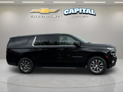 Used 2022 Chevrolet Suburban LS w/ Driver Alert Package AWD/4WD image 6
