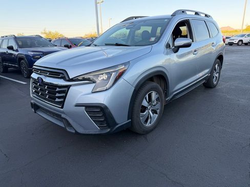 Used 2023 Subaru Ascent Premium w/ Convenience Package image 3