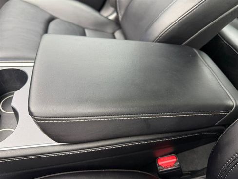 Used 2023 Tesla Model 3 Performance image 30