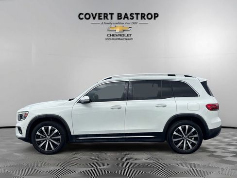 Used 2021 Mercedes-Benz GLB 250 image 3