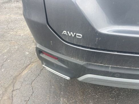 Used 2025 Honda Pilot Touring image 5