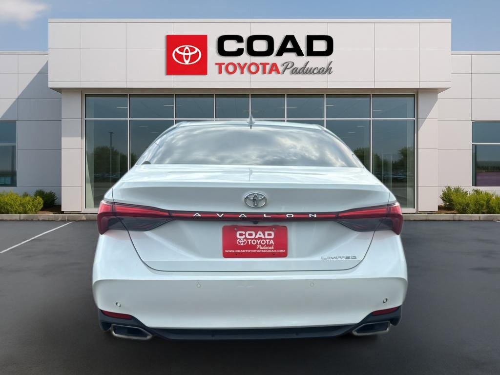 Used 2019 Toyota Avalon Limited w/ Advanced Safety Package FWD image 4