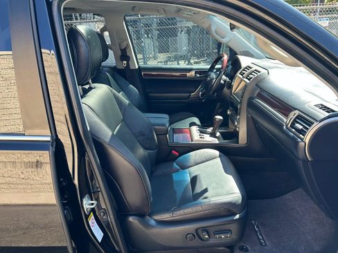Used 2018 Lexus GX 460 Premium w/ Premium Package AWD/4WD image 20