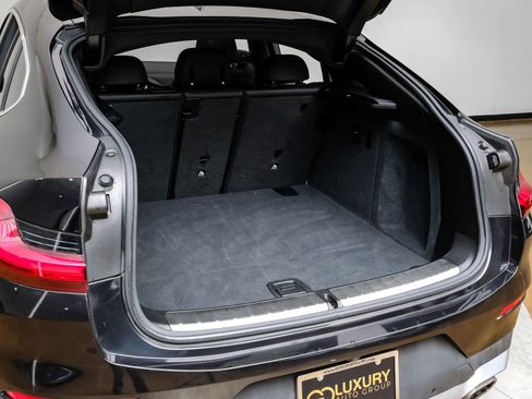 Used 2024 BMW X4 xDrive30i w/ Parking Assistance Package image 56