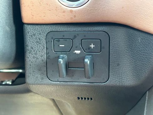 Used 2022 Toyota Tundra 1794 Edition image 34