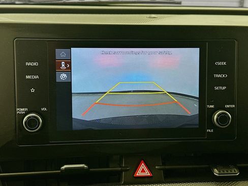 Used 2024 Kia Sportage LX image 23