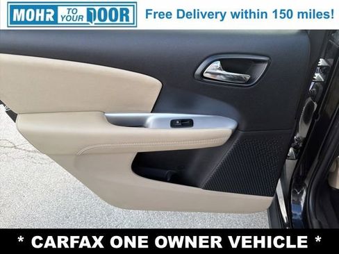 Used 2020 Dodge Journey SE image 30