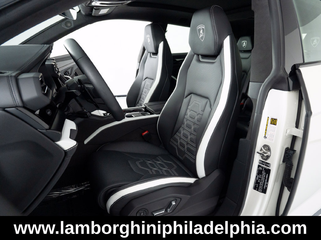 Used 2025 Lamborghini Urus S AWD/4WD image 45
