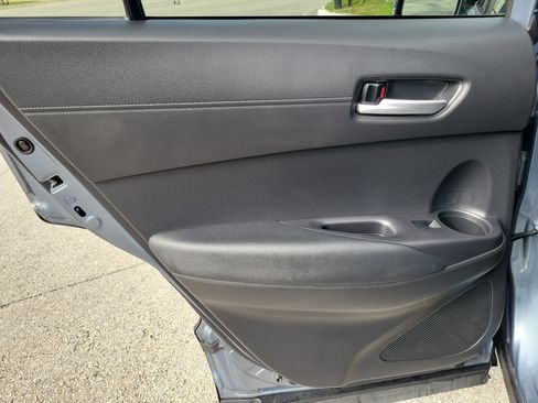 Used 2023 Toyota Corolla Cross XLE w/ Convenience Package FWD image 24