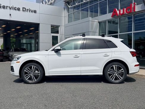 Used 2020 Audi Q5 e Premium Plus w/ Premium Plus Package AWD/4WD image 3