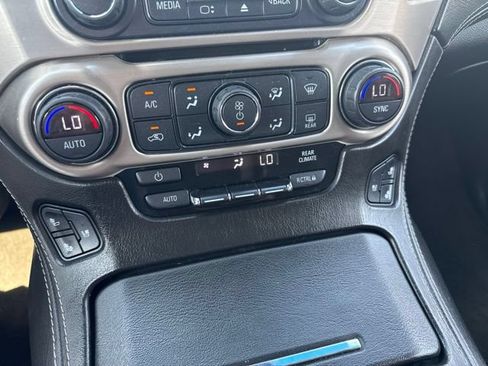 Used 2017 GMC Yukon Denali w/ Open Road Package AWD/4WD image 27