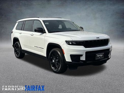 Certified 2025 Jeep Grand Cherokee L Altitude image 1