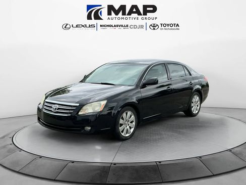 Used 2006 Toyota Avalon XLS FWD image 1