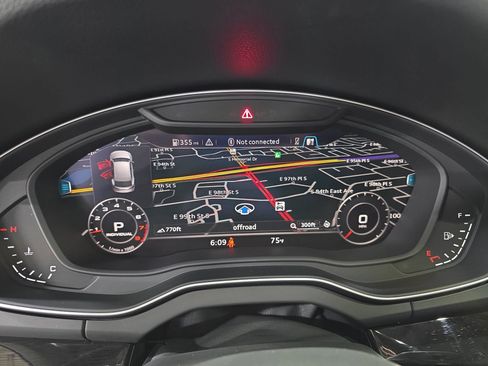 Used 2018 Audi Q5 Prestige w/ Prestige Package image 22